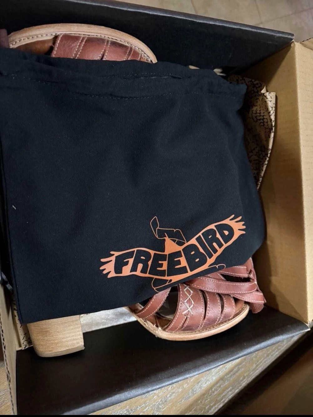 FREEBIRD Women's Brown Strappy Block Heel Sandals - Picture 2 of 3